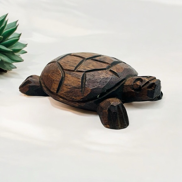 Vintage Handcarved Wood Turtle Figurine Nicely Detailed - Picture 1 of 12